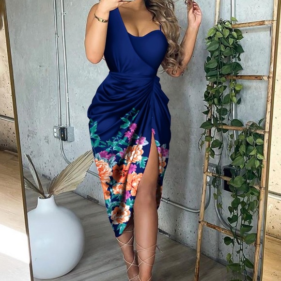 Cocktail Dress - Picture 1 of 3